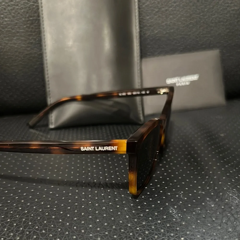 Saint Laurent Tortoiseshell Brown Cat-Eye Sunglasses